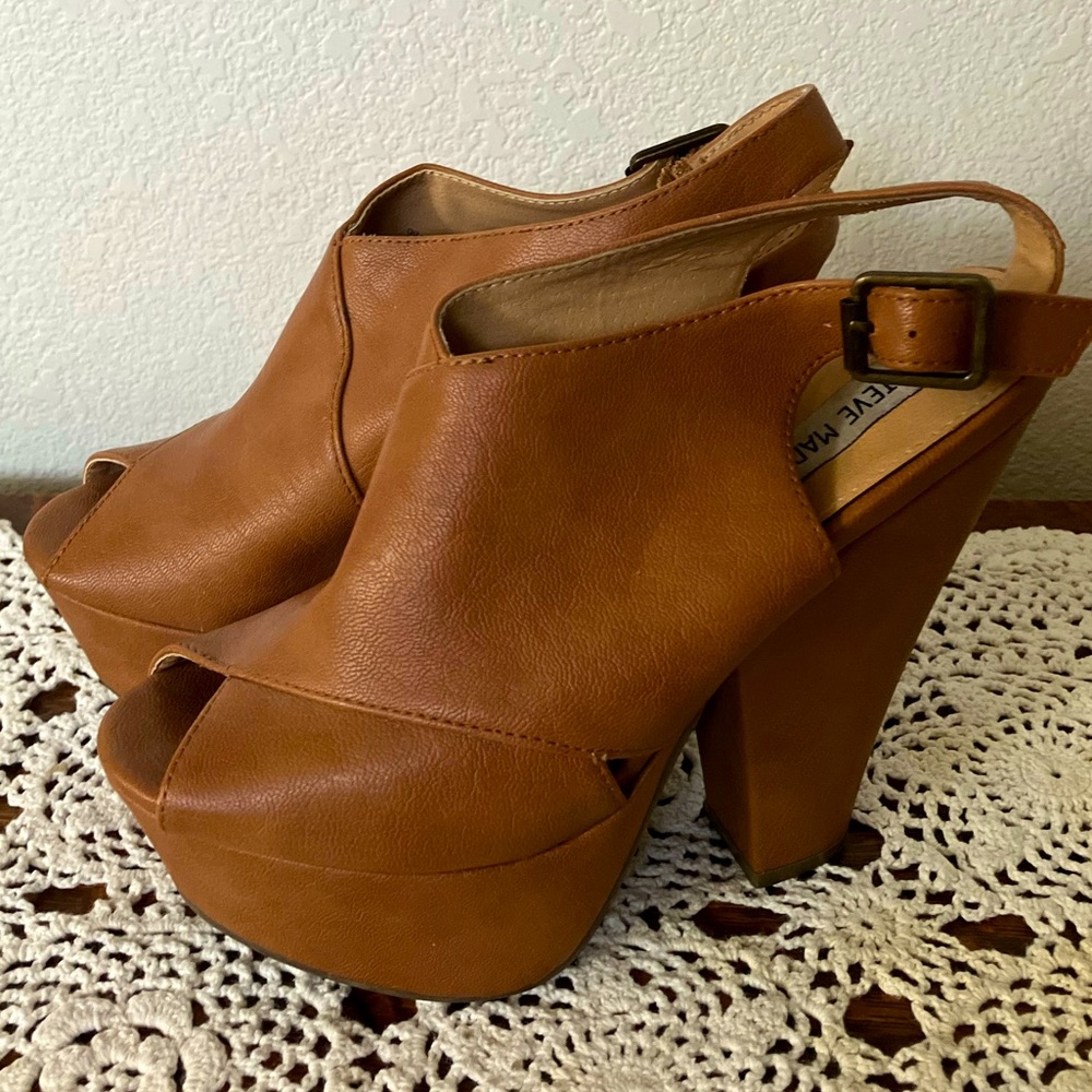 Steve Madden gabby platform heels size 8 women’s in camel color